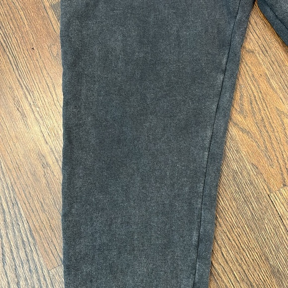 Garage joggers - Picture 2 of 3